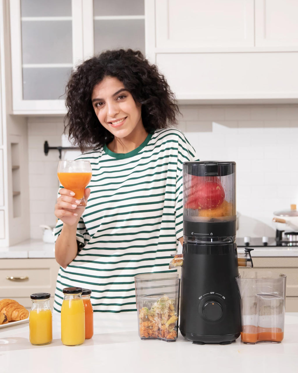 TUUMIIST Cold Press Juicer with 5.3" Feed Chute - Black