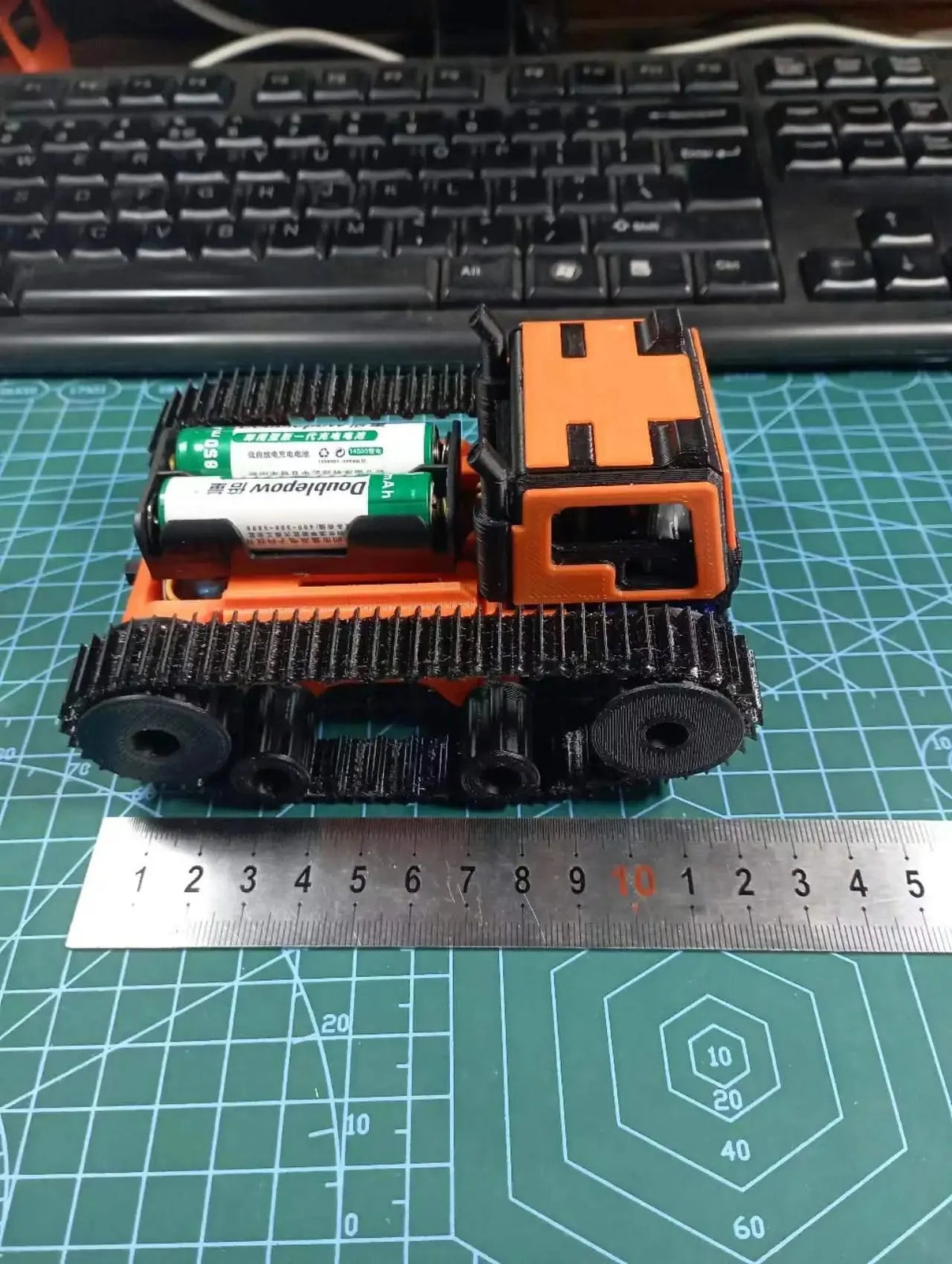 Robot Car Web Control Tank Model Tractor Crawler Balance Car 3D Printing Mount Truck for Arduino Robot ESP32 Wifi Scout Tank
